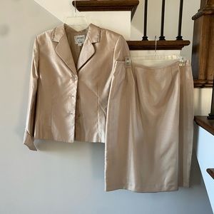 Collections Le Suit *NEW*